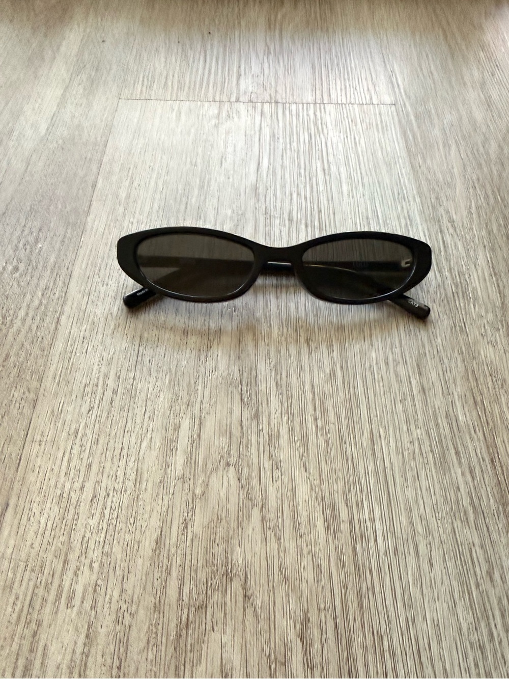 otra lulu black small slim narrow modern retro 90's cat eye sunglasses eyewear